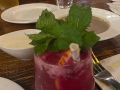 -1886德国汽车餐厅(外滩十六铺码头店)