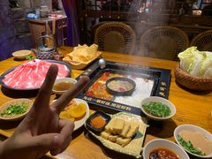 -老牌坊云南鱼豆花火锅(嵩山店)