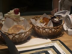 -麦田工坊(月湖店)