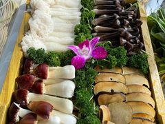 -慢丽江·云南野生菌土鸡锅(西山店)