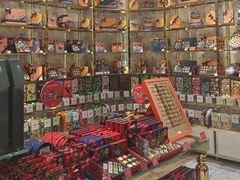 -VENCHI 闻绮(北京国贸商城店)