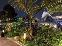 -茅草房·河畔园林火锅