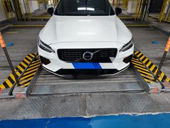 -君欣时代广场·停车场