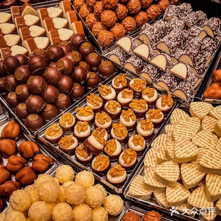 上海首家‼️Laderach巧克力🍫瑞士甜品传奇