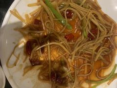 -皇城根·烤鸭·鱼头·家常菜(欧亚大观乐活城店)