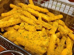 -BHC炸鸡(明洞总店)