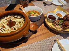 -雀舞云南菜(乐客城店)