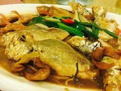 -鑫悦楼煎蟹·16年海鲜大排档