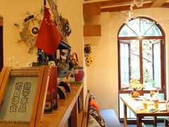 -月亮眼花园餐厅书吧酒吧