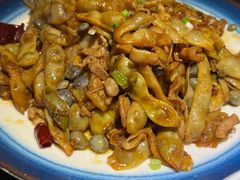 -靠山屯东北农家菜(八龙桥雅苑店)