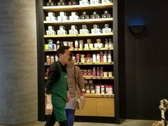 -星巴克臻选(郑州国贸360广场店)