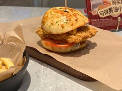 -必胜客(上地华联店)