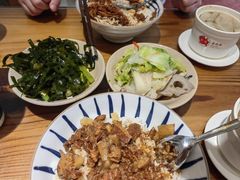 -红猪卤肉饭(大西洋美食城店)