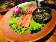 卡拉山火塘烧肉-花马天堂云南餐厅 Lost Heaven(外滩店)