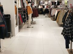 -优衣库(威海威高购物中心店)
