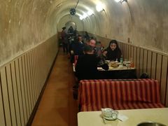 大堂-洞庭洲·防空洞火锅·烧烤·铜锅涮肉(新百广场店)
