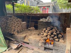 -御霞苑泥烩鸡休闲农庄