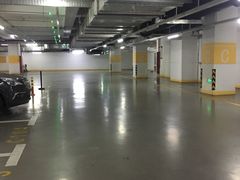 -新世界新丸中心-地下停车场