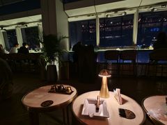 -OZONE 顶楼酒吧(香港丽思卡尔顿酒店)