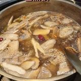 云南的一口鲜甜，全在菌汤锅里