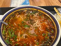 -云阿蛮云南生烫牛肉米线(奉贤路店)