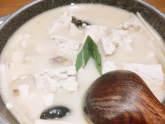 -吃饭皇帝大土家民族菜(正大广场店)