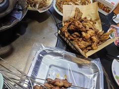 -小山羊功夫串·泰安烧烤·海鲜小炒老地摊店
