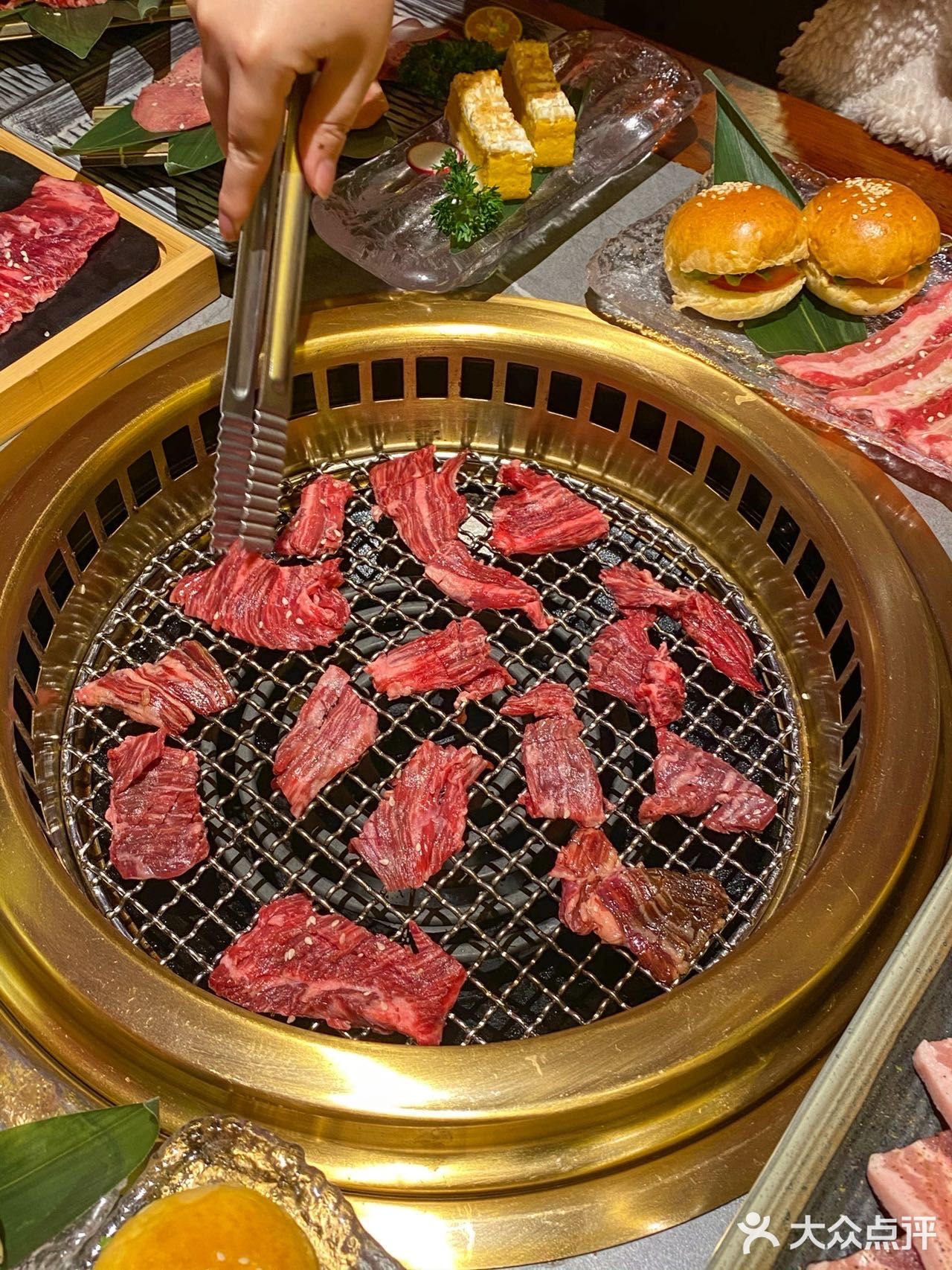 在重庆吃到满意的烤肉店‼️mini汉堡香晕了