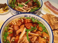 -镇南锅盖面馆(解放路店)