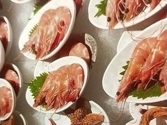 -雍容荟帝王蟹活龙虾展台自助(IFS黑金店)