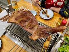 -欢乐牧人蒙古炭烤羊腿(四平路店)