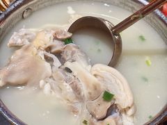 -何师烧烤Pro ·江湖川菜·小龙虾·精酿(太古里旗舰店)