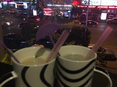 -伯尼咖啡(湖滨花园店)