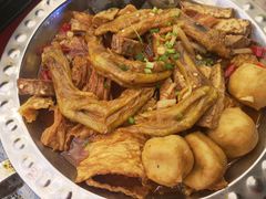-刘姐啤酒鱼民族演艺餐厅(西街总店)
