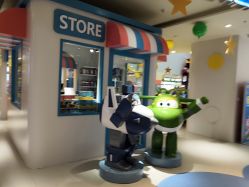 -乐多星球潮玩中心(沈阳嘉里城店)