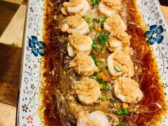 生焗蒜香虾仁-蜜桃餐厅·伴山(绿宝广场店)