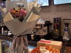 -藏猫猫咖啡主题馆(中央大道店)