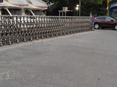 -闵行体育馆-停车场