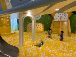 -Waof Park 淘气堡·儿童乐园(番禺天河城店)