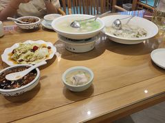 -严记小天府酸菜鱼(西四路店)