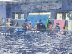 -龙格亲子游泳·水育早教运动中心(绿城店)