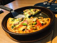 奶油菠菜菲力牛肉比萨-必胜客(东岳店)