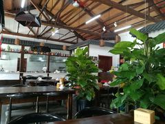 大堂-东家小院金汤酸菜鱼(南阳路店)