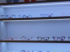 -罗伯特眼镜·蔡司官方授权(前海桂湾店)