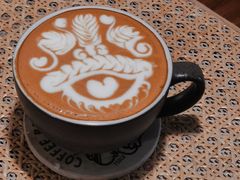 冠军拉花拿铁-SAFARI COFFEE