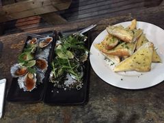 -12 Rocks Beach Bar Cafe
