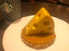 -星巴克臻选(南京金茂览秀城店)