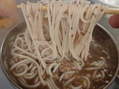 -正宗杨记普洱酸醋米线(总店)