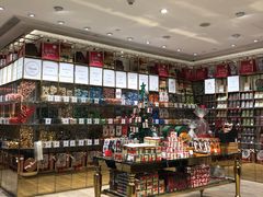 -VENCHI 闻绮(北京国贸商城店)