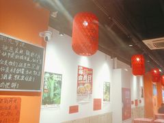 -荆九爷爆炒桥头三嫩(云南北路店)